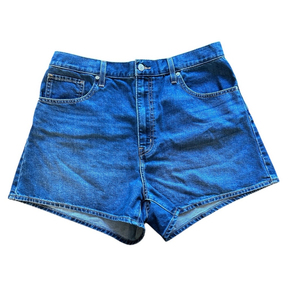 Levi's Women's High Waisted Mom Shorts
#11 - Picture 4 of 7